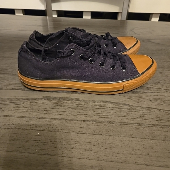 Converse Black and Tan Men's Sneakers - Picture 3 of 4